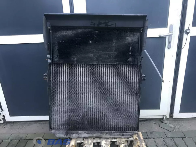 Volvo FH4 - Radiateur pour Camion: photos 2 Volvo FH4 - Radiateur pour Camion: photos 2