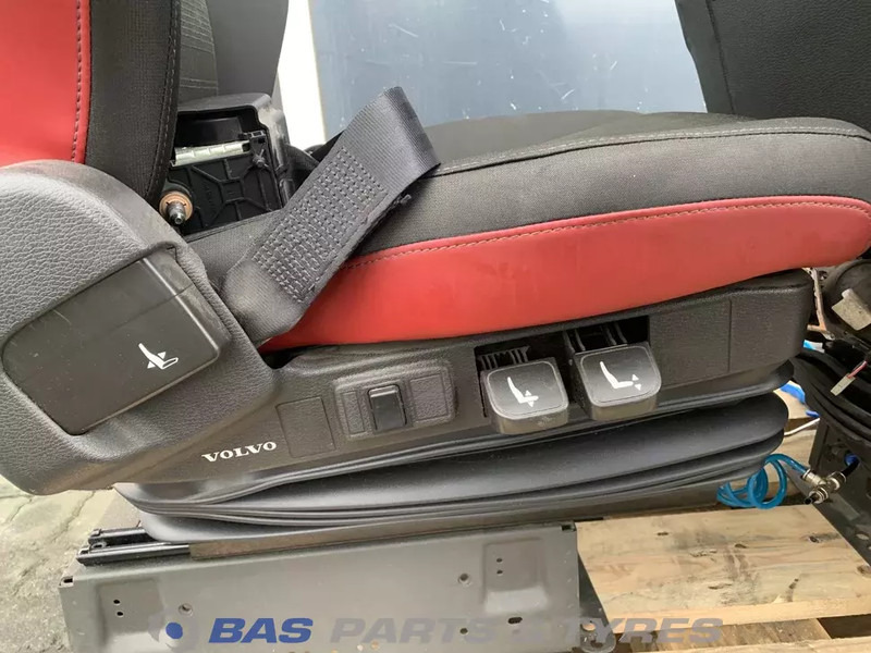 Volvo FH4 Stoelen set Volvo 84160057 - Siège pour Camion: photos 5 Volvo FH4 Stoelen set Volvo 84160057 - Siège pour Camion: photos 5