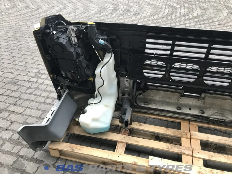 Volvo FM4 Bumper Volvo 21963534 - Pare-chocs pour Camion: photos 4 Volvo FM4 Bumper Volvo 21963534 - Pare-chocs pour Camion: photos 4