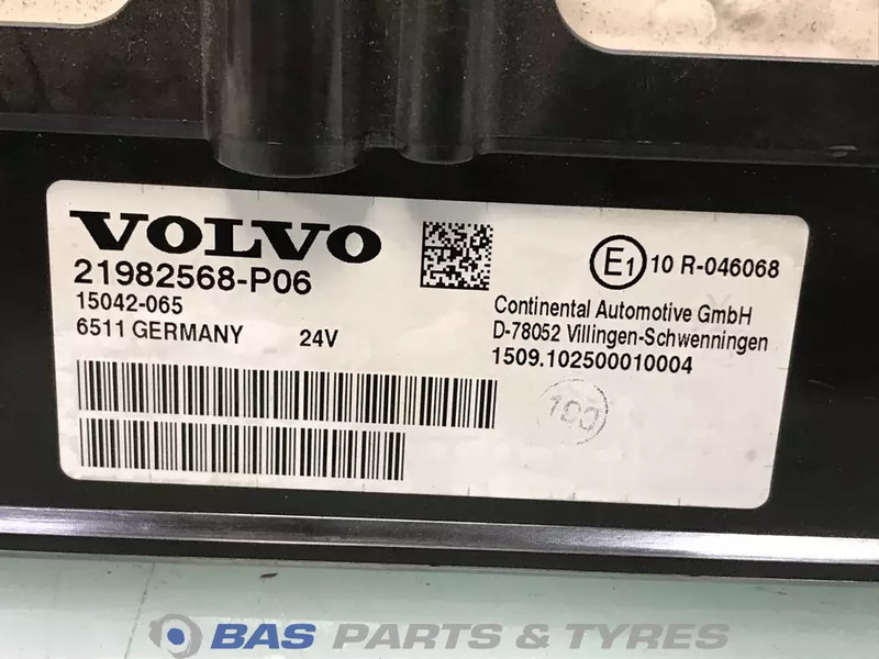 Volvo FM4 Instrumentenpaneel Volvo 21589170 - Panel de instrumentos pour Camion: photos 3 Volvo FM4 Instrumentenpaneel Volvo 21589170 - Panel de instrumentos pour Camion: photos 3