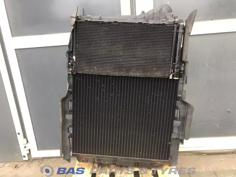 Volvo FM4 - Radiateur pour Camion: photos 2 Volvo FM4 - Radiateur pour Camion: photos 2