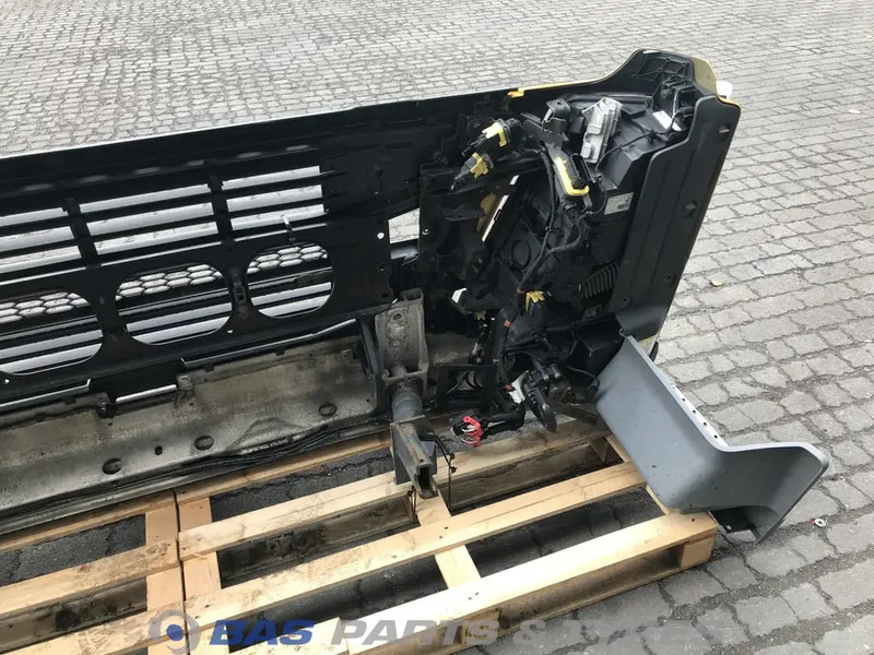 Volvo FM4 - Pare-chocs pour Camion: photos 5 Volvo FM4 - Pare-chocs pour Camion: photos 5
