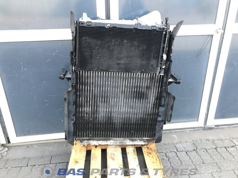 Volvo FM4 - Radiateur pour Camion: photos 1 Volvo FM4 - Radiateur pour Camion: photos 1