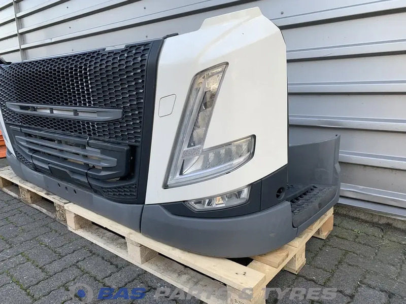 Volvo FM5 Bumper Volvo 84407376 - Pare-chocs pour Camion: photos 2 Volvo FM5 Bumper Volvo 84407376 - Pare-chocs pour Camion: photos 2