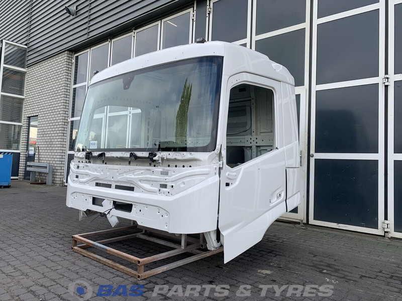 Volvo FM5 - Cabine et intérieur pour Camion: photos 1 Volvo FM5 - Cabine et intérieur pour Camion: photos 1