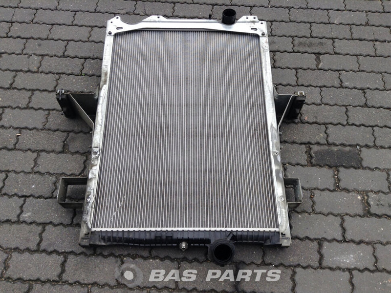 Volvo - Radiateur pour Camion: photos 1 Volvo - Radiateur pour Camion: photos 1