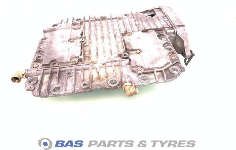 Volvo Versnellingsbakdeksel Volvo 20775878 - Boîte de vitesse pour Camion: photos 1 Volvo Versnellingsbakdeksel Volvo 20775878 - Boîte de vitesse pour Camion: photos 1