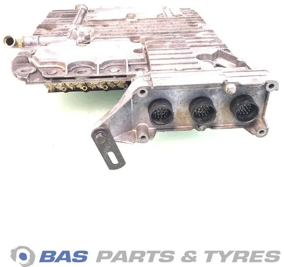 Volvo Versnellingsbakdeksel Volvo 20775878 - Boîte de vitesse pour Camion: photos 2 Volvo Versnellingsbakdeksel Volvo 20775878 - Boîte de vitesse pour Camion: photos 2