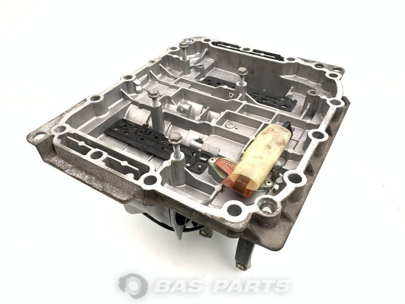 Volvo Versnellingsbakdeksel Volvo 21244590 - Boîte de vitesse pour Camion: photos 2 Volvo Versnellingsbakdeksel Volvo 21244590 - Boîte de vitesse pour Camion: photos 2