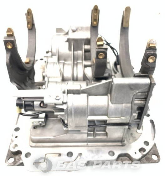 Volvo Versnellingsbakdeksel Volvo 21911582 - Boîte de vitesse pour Camion: photos 4 Volvo Versnellingsbakdeksel Volvo 21911582 - Boîte de vitesse pour Camion: photos 4