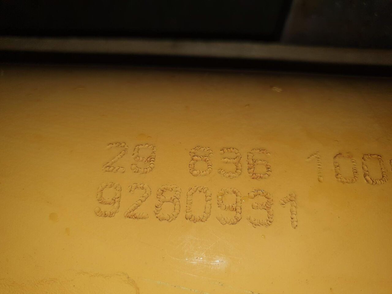 BOTELLA DE BALANCIN LIEBHER R904C  - Vérin hydraulique pour Pelle sur chenille: photos 1 BOTELLA DE BALANCIN LIEBHER R904C  - Vérin hydraulique pour Pelle sur chenille: photos 1