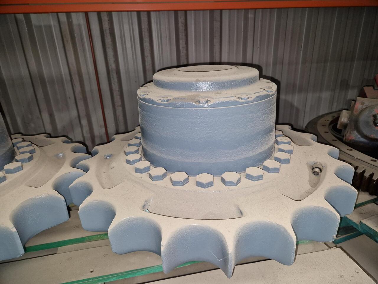 Mando final O&K RH16 - Moteur de translation pour Pelle: photos 1 Mando final O&K RH16 - Moteur de translation pour Pelle: photos 1