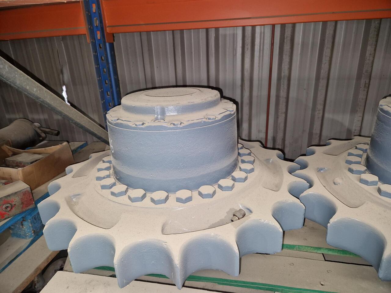 Mando final O&K RH16 - Moteur de translation pour Pelle: photos 2 Mando final O&K RH16 - Moteur de translation pour Pelle: photos 2