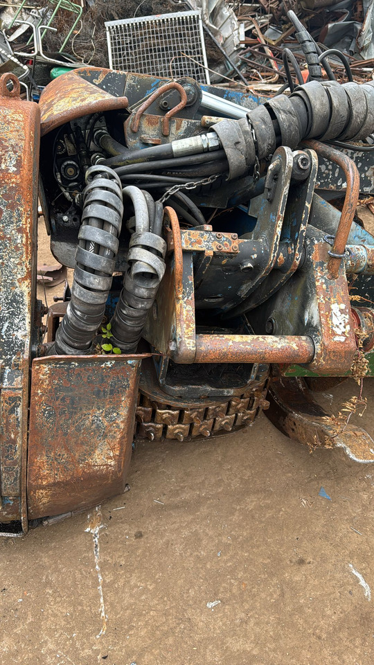 PROCESADORA FORESTAL-CABEZA CORTADORA DE TRONCOS  - Tête d'abattage: photos 2 PROCESADORA FORESTAL-CABEZA CORTADORA DE TRONCOS  - Tête d'abattage: photos 2