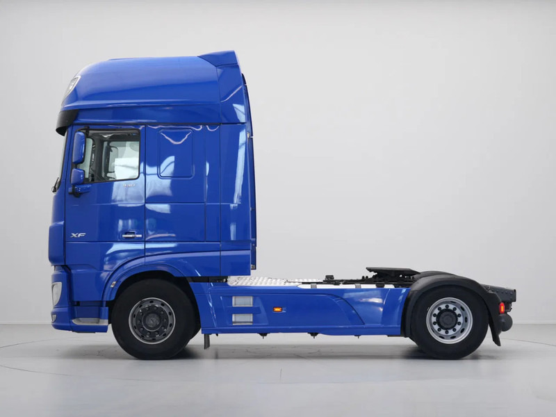 DAF XF 530 FT, Manual Gearbox, Retarder, StandAirco - Tracteur routier: photos 2 DAF XF 530 FT, Manual Gearbox, Retarder, StandAirco - Tracteur routier: photos 2