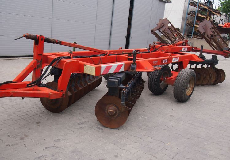 Brona talerzowa GREGOIRE-BESSON talerzówka 3,5m Brona talerzowa 3,5m z wałem - Cover crop: photos 2 Brona talerzowa GREGOIRE-BESSON talerzówka 3,5m Brona talerzowa 3,5m z wałem - Cover crop: photos 2