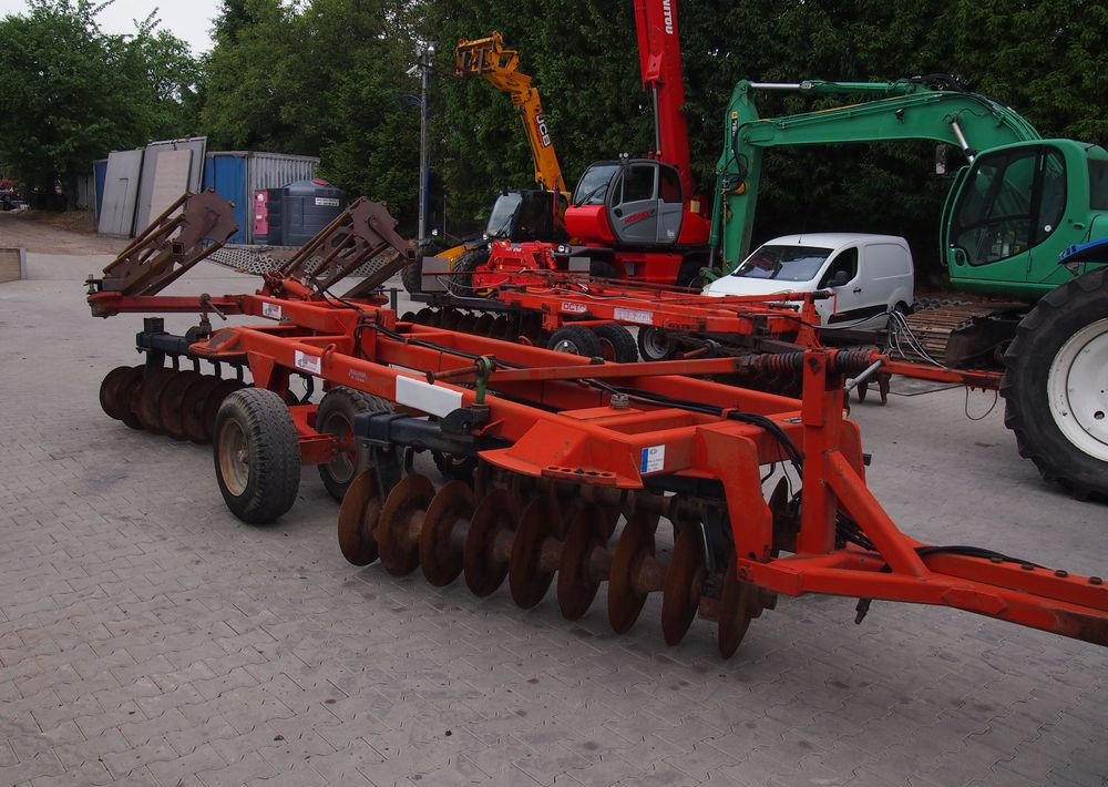 Brona talerzowa GREGOIRE-BESSON talerzówka 3,5m Brona talerzowa 3,5m z wałem - Cover crop: photos 5 Brona talerzowa GREGOIRE-BESSON talerzówka 3,5m Brona talerzowa 3,5m z wałem - Cover crop: photos 5