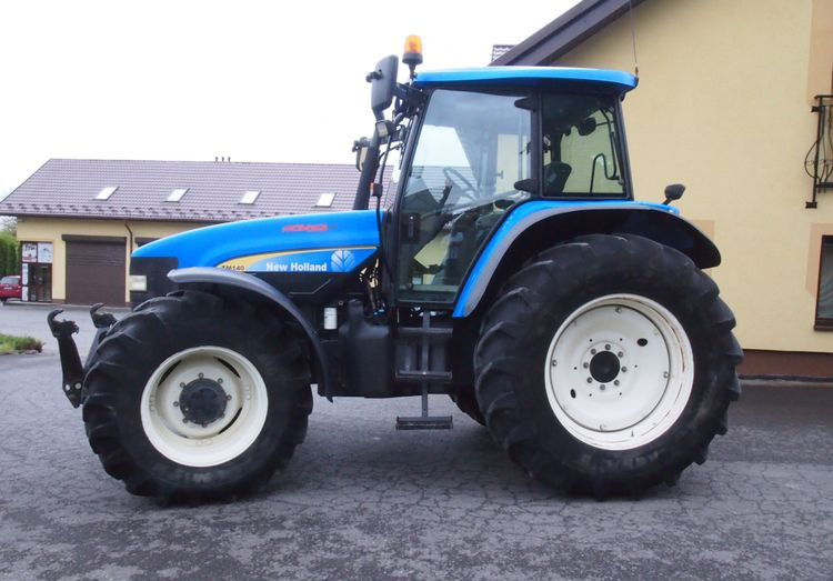 Ciągnik New Holland TM 140 2004 Przedni TUZ - Tracteur agricole: photos 5 Ciągnik New Holland TM 140 2004 Przedni TUZ - Tracteur agricole: photos 5