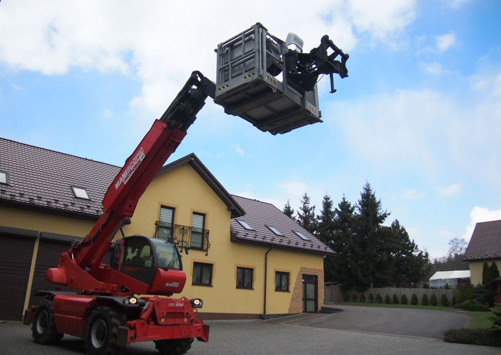 Ładowarka teleskopowa Manitou MRT 2150 Privilege MANITOU ważne UDT - Chariot télescopique: photos 2 Ładowarka teleskopowa Manitou MRT 2150 Privilege MANITOU ważne UDT - Chariot télescopique: photos 2