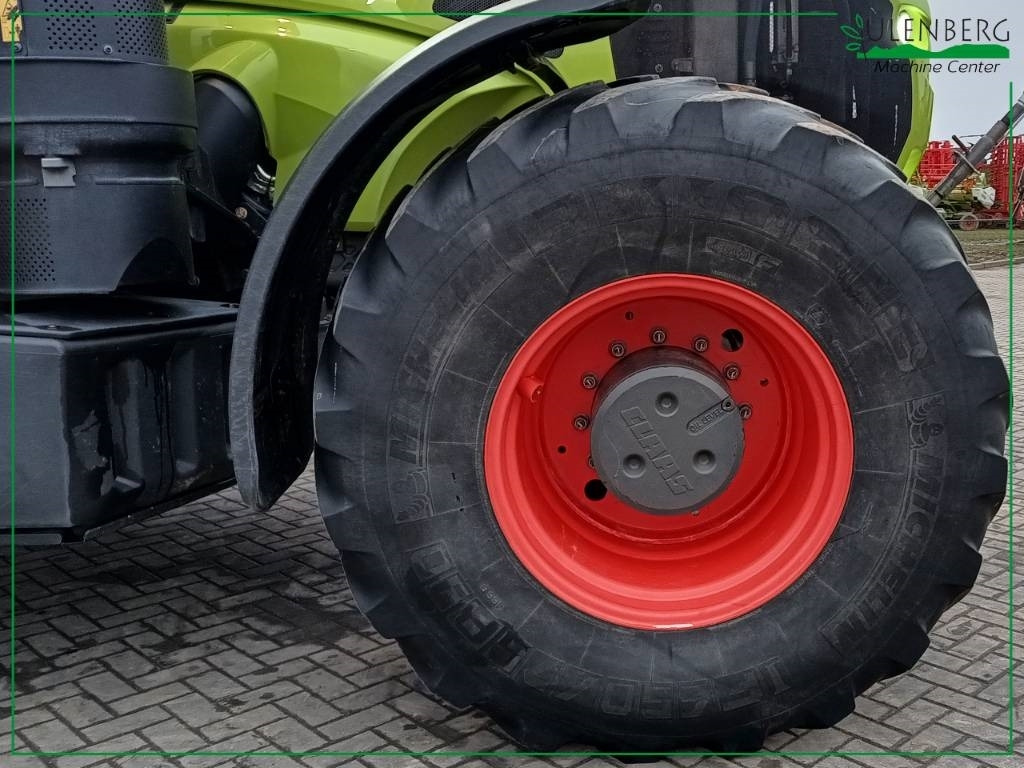 Tracteur agricole Claas Axion 930: photos 11