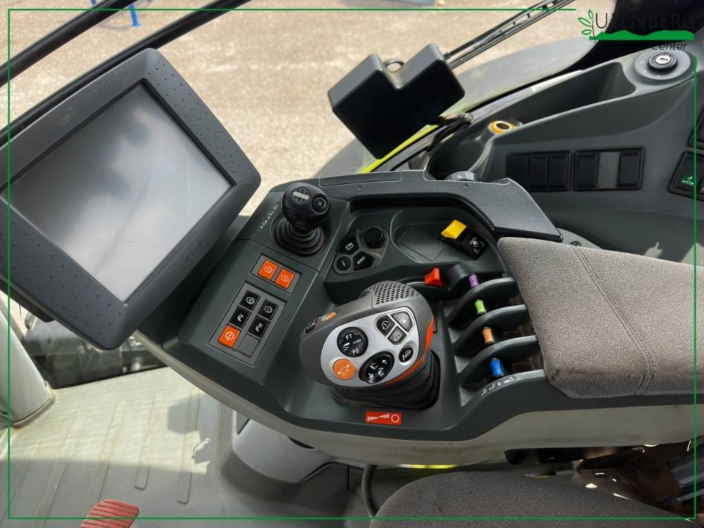 Tracteur agricole Claas Axion 950 Cmatic: photos 11