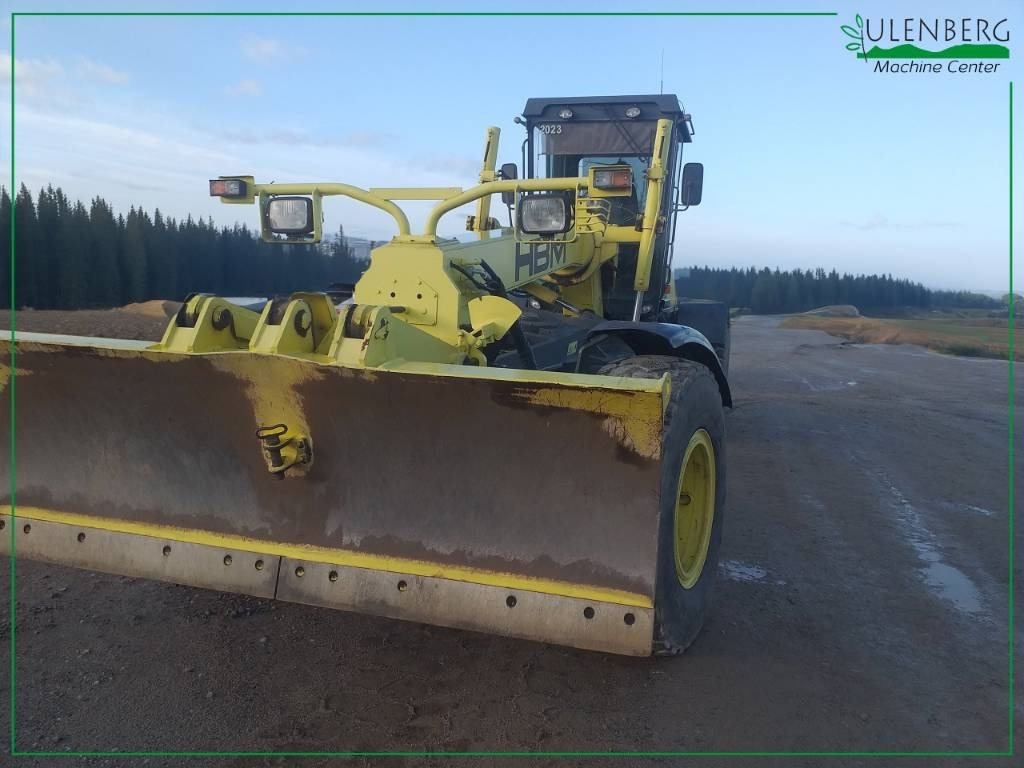 HBM BG 190 TA-4 - Niveleuse: photos 4 HBM BG 190 TA-4 - Niveleuse: photos 4