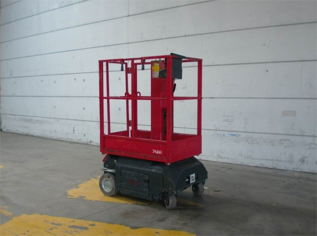 Bravi Lui Mini HD - Nacelle à mât vertical: photos 2 Bravi Lui Mini HD - Nacelle à mât vertical: photos 2