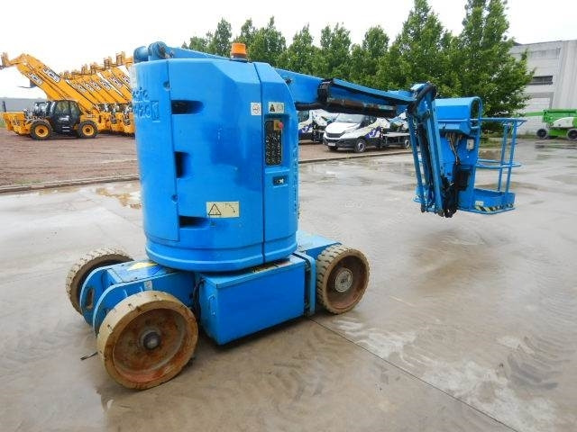 Genie Z30-20N - Nacelle articulée: photos 4 Genie Z30-20N - Nacelle articulée: photos 4