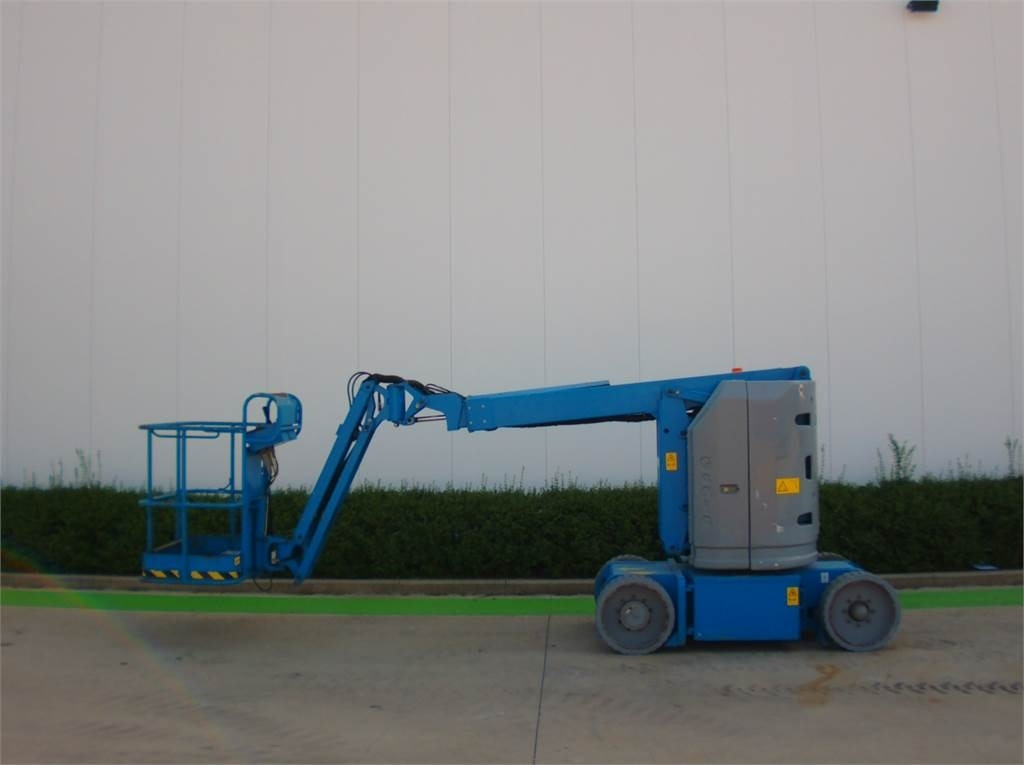 Genie Z30-20NRJ - Nacelle articulée: photos 1 Genie Z30-20NRJ - Nacelle articulée: photos 1