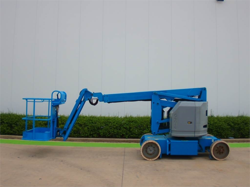 Genie Z34-22N - Nacelle articulée: photos 1 Genie Z34-22N - Nacelle articulée: photos 1