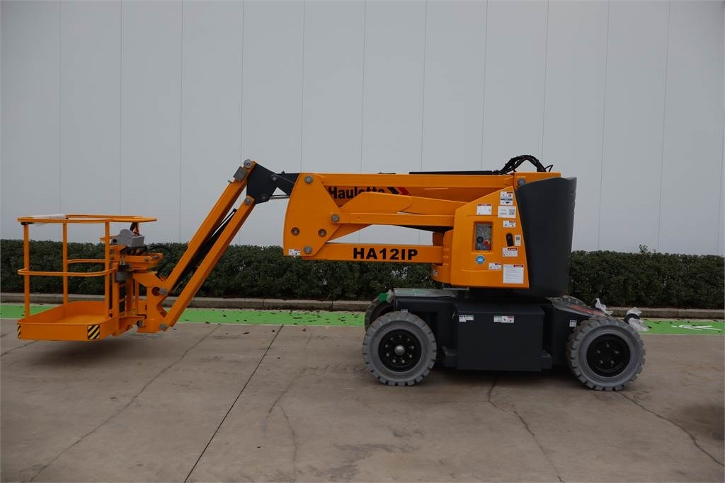 Haulotte HA12IP - Nacelle articulée: photos 1 Haulotte HA12IP - Nacelle articulée: photos 1
