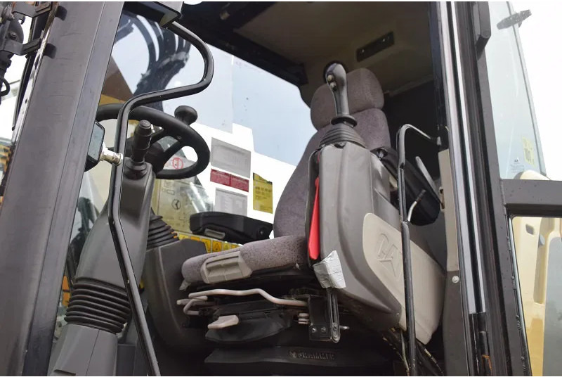 Pelle sur pneus Caterpillar M316F: photos 18