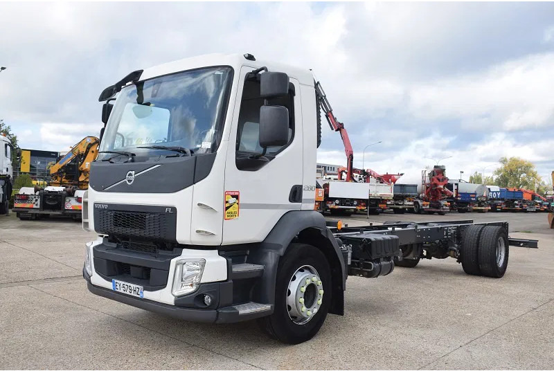 Diversen Volvo FL280 - Châssis cabine: photos 3 Diversen Volvo FL280 - Châssis cabine: photos 3
