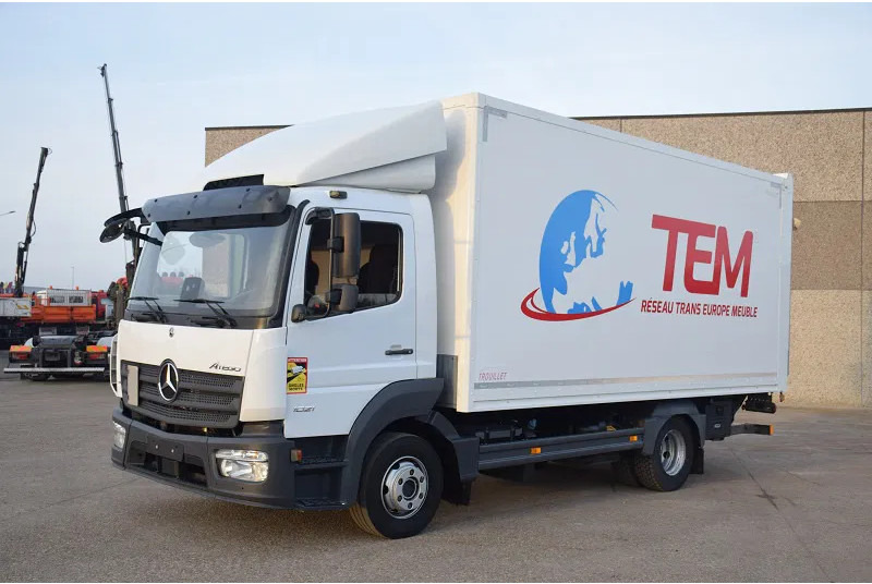 Mercedes-Benz Atego 1021 - Camion fourgon: photos 1 Mercedes-Benz Atego 1021 - Camion fourgon: photos 1