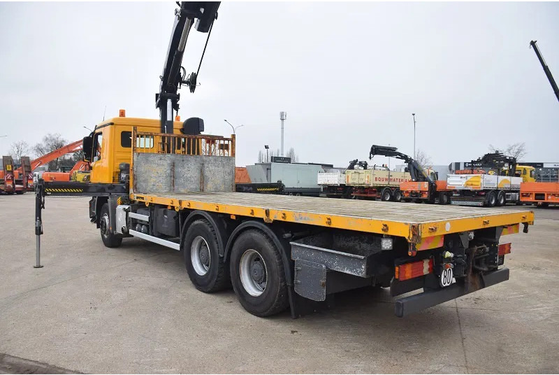 Mercedes-Benz - Camion plateau, Camion grue: photos 4 Mercedes-Benz - Camion plateau, Camion grue: photos 4