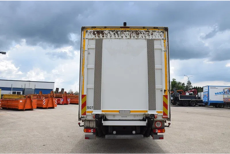 Volvo FL 250 - Camion fourgon: photos 5 Volvo FL 250 - Camion fourgon: photos 5