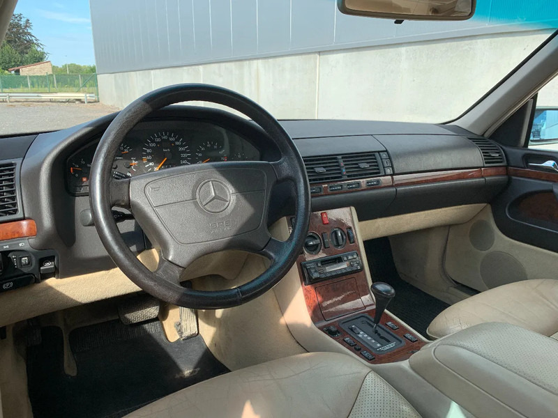 Mercedes-Benz 300-serie 300SE 350 - Voiture: photos 5 Mercedes-Benz 300-serie 300SE 350 - Voiture: photos 5