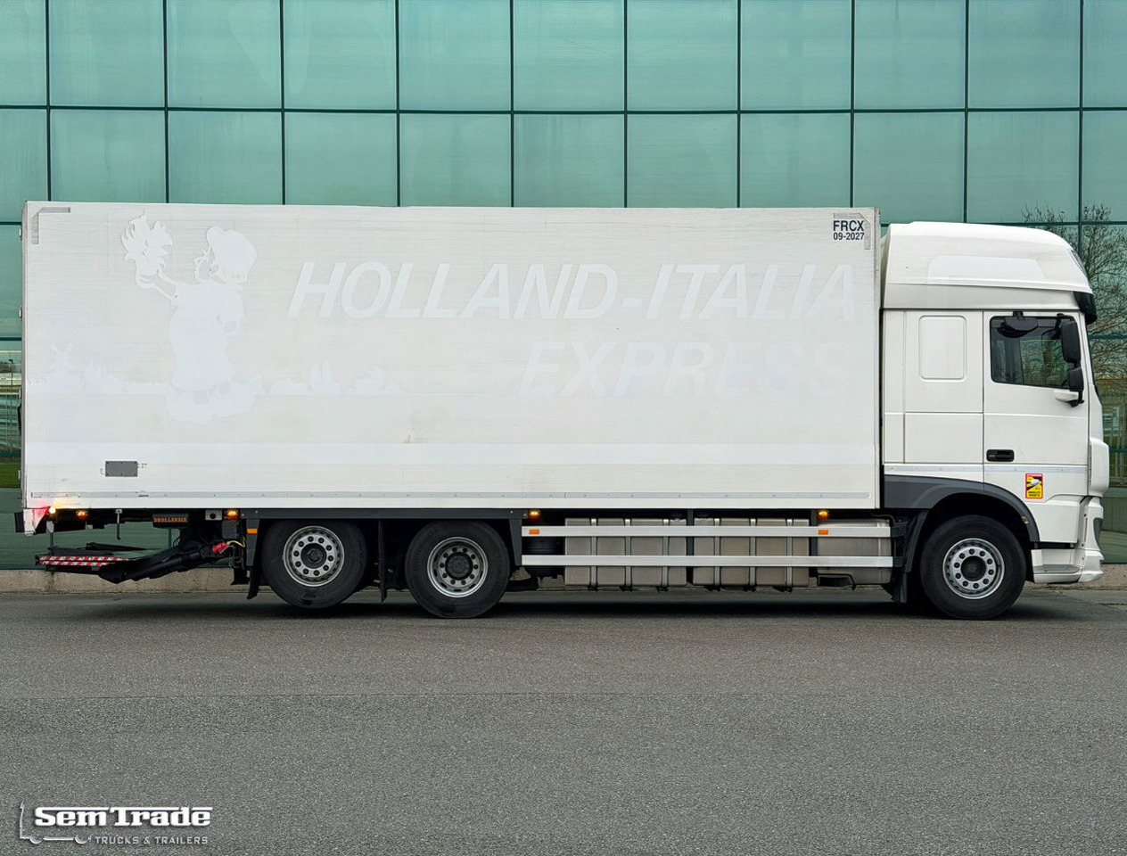 DAF XF 480 FAR SSC Isolated BOX 810x250x275 CM Inside TRS Cooling Tail Lift TOP Condition NL-Truck - Camion frigorifique: photos 5 DAF XF 480 FAR SSC Isolated BOX 810x250x275 CM Inside TRS Cooling Tail Lift TOP Condition NL-Truck - Camion frigorifique: photos 5