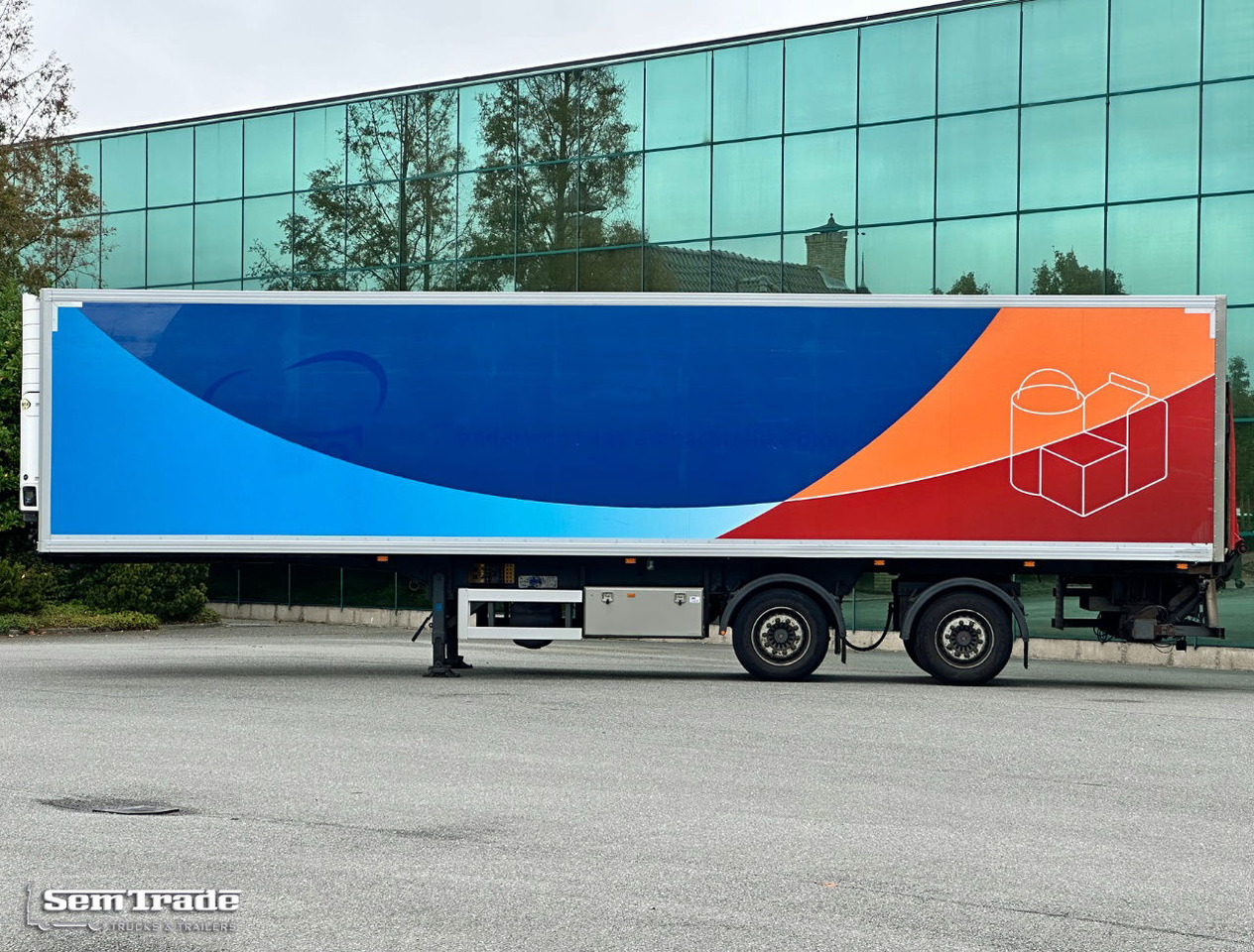Diversen City Trailer Carrier Vector 1850 MT TRI-Temp Tail Lift Side Door Steering Axle 2 Pieces Available - Semi-remorque frigorifique: photos 2 Diversen City Trailer Carrier Vector 1850 MT TRI-Temp Tail Lift Side Door Steering Axle 2 Pieces Available - Semi-remorque frigorifique: photos 2