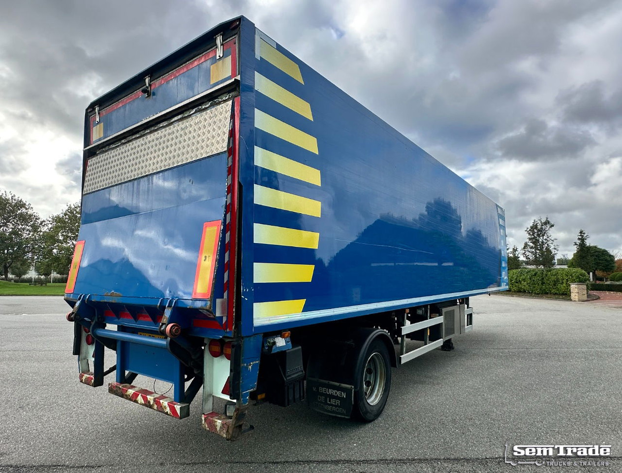 HRD NTS BI-Temp Cooling Tail Lift Steering Axle City Trailer - Semi-remorque frigorifique: photos 4 HRD NTS BI-Temp Cooling Tail Lift Steering Axle City Trailer - Semi-remorque frigorifique: photos 4