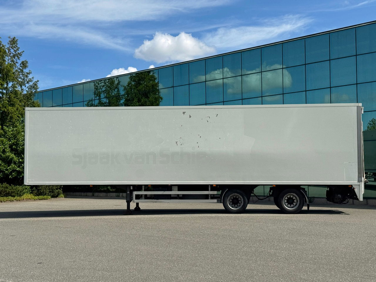 HTF 2-AS Heiwo 1240 x 250 x 272 CM Inwendig Stuuras Laadklep APK TOT 07-2026 - Semi-remorque fourgon: photos 2 HTF 2-AS Heiwo 1240 x 250 x 272 CM Inwendig Stuuras Laadklep APK TOT 07-2026 - Semi-remorque fourgon: photos 2