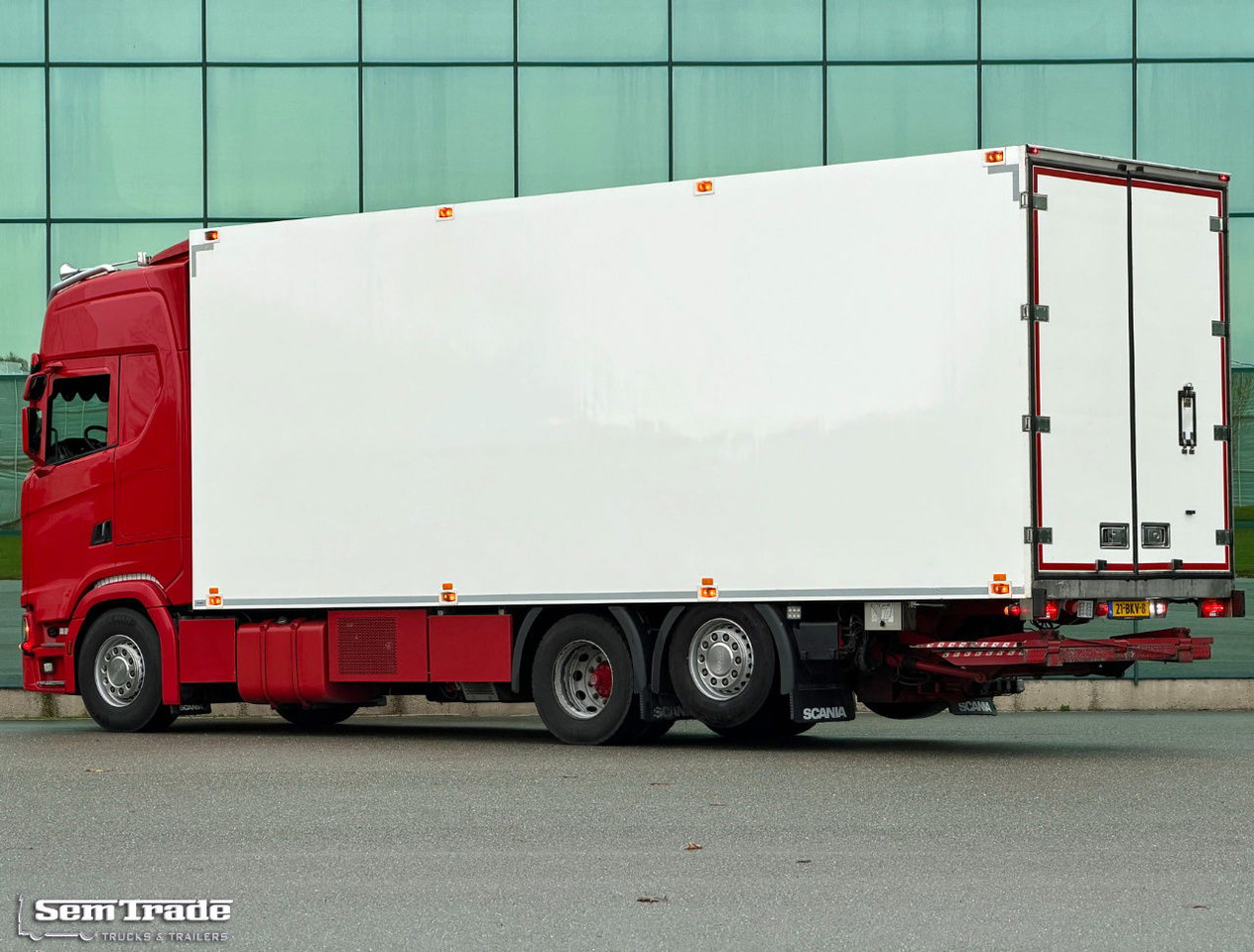 Scania S520 V8 NGS King Full AIR Retarder Luchtenberg BOX TRS Cooling Tail Lift Holland-Truck - Camion frigorifique: photos 3 Scania S520 V8 NGS King Full AIR Retarder Luchtenberg BOX TRS Cooling Tail Lift Holland-Truck - Camion frigorifique: photos 3