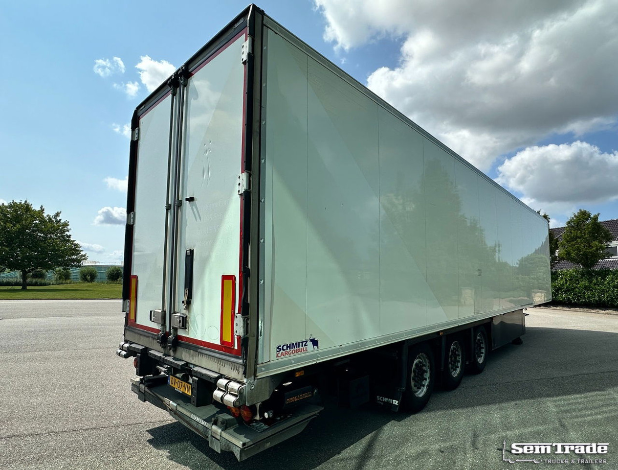 Schmitz Cargobull SCBS3B Carrier Vector 1550 Tail Lift 275 CM High Inside TOP Condition - Semi-remorque frigorifique: photos 4 Schmitz Cargobull SCBS3B Carrier Vector 1550 Tail Lift 275 CM High Inside TOP Condition - Semi-remorque frigorifique: photos 4