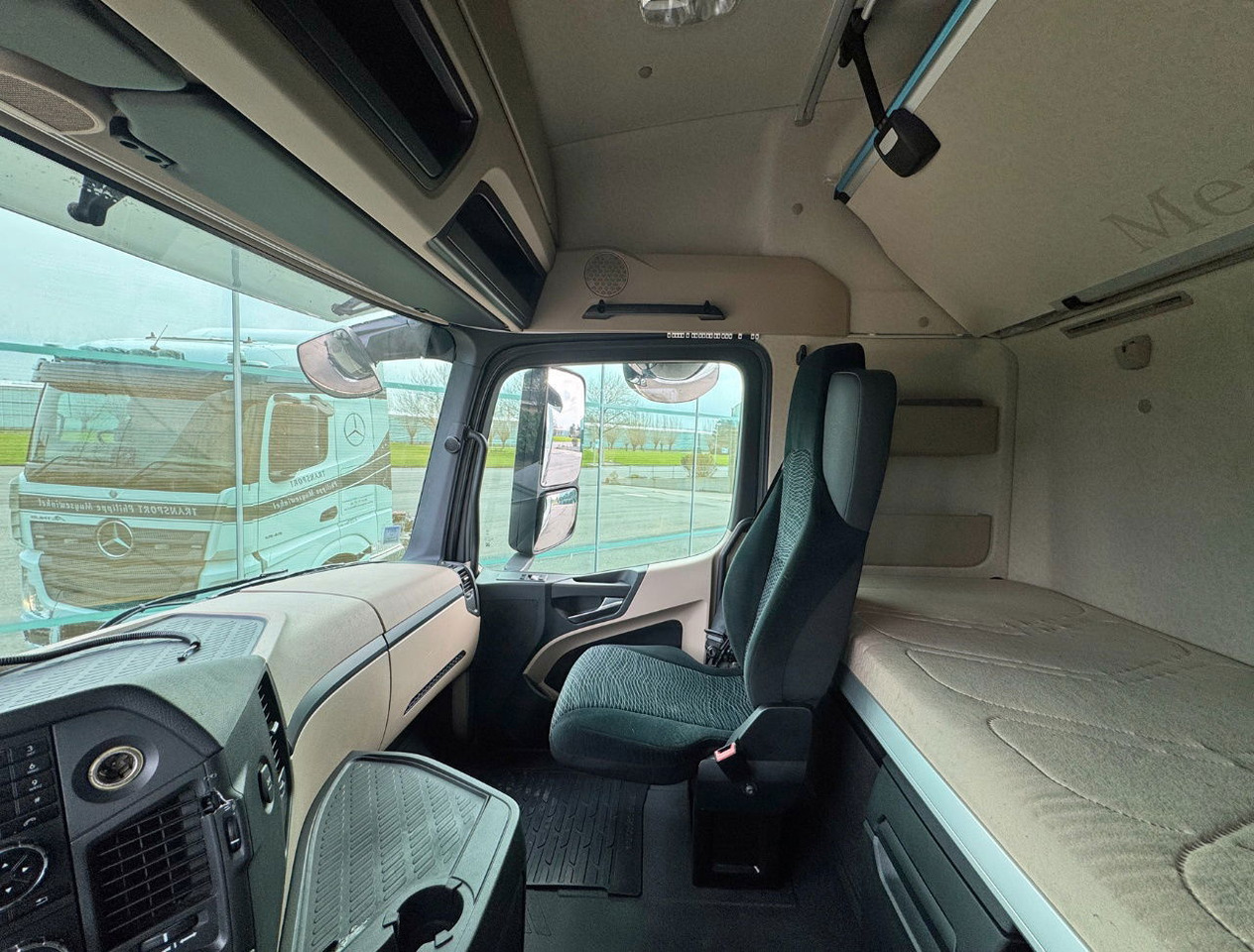 Tracteur routier Mercedes-Benz Actros 1945 382.000 KM NEW TUV APK PTO + Hydraulics TOP Condition NL Truck: photos 10