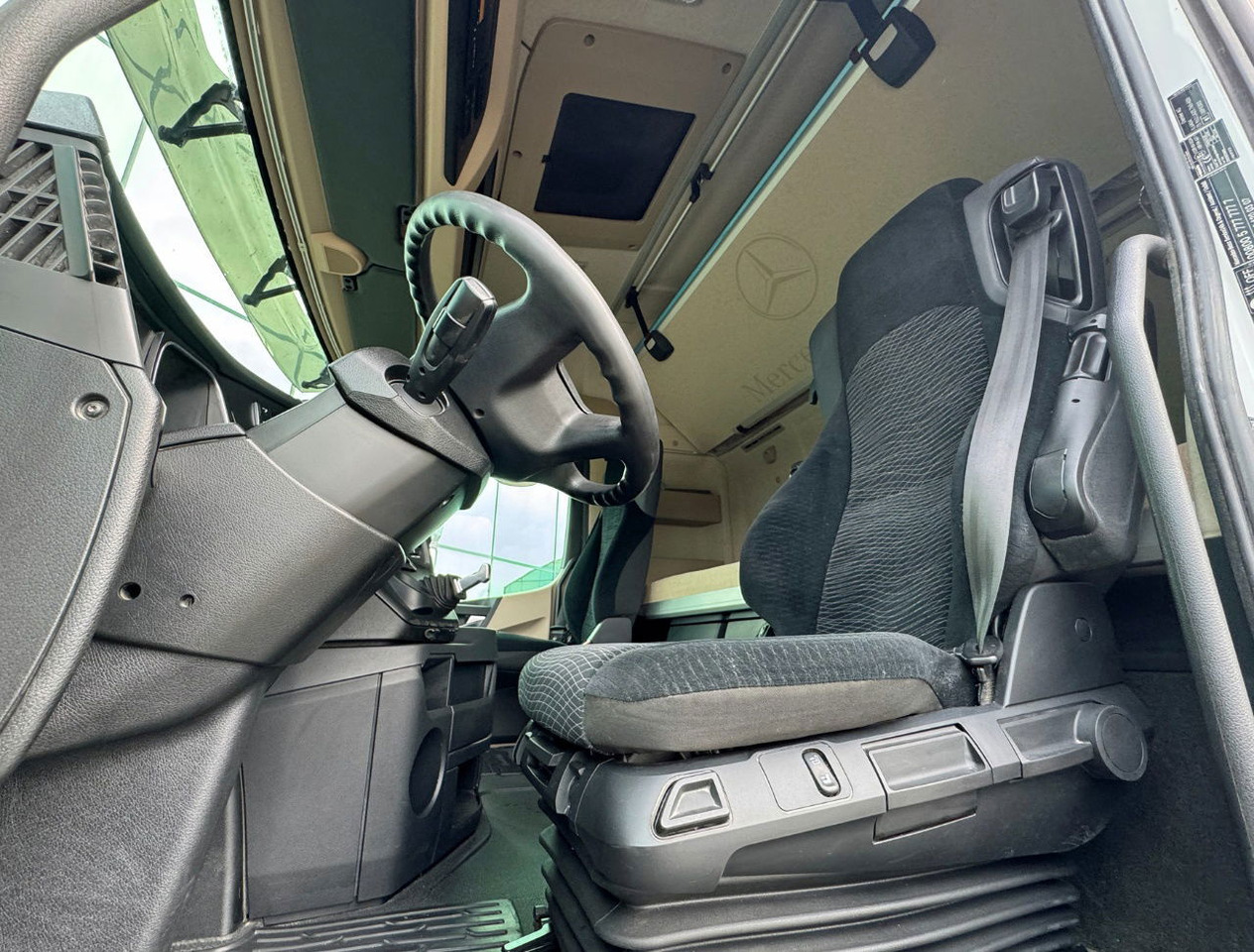 Tracteur routier Mercedes-Benz Actros 1945 382.000 KM NEW TUV APK PTO + Hydraulics TOP Condition NL Truck: photos 7