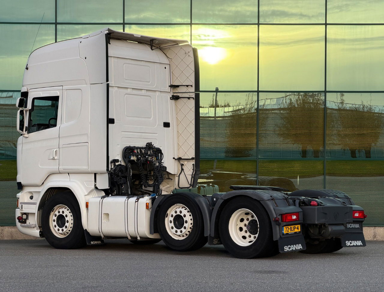 Scania R450 Topline 6X2 Twinsteer Retarder 2X Tanks Park Cooling TOP Condition - Tracteur routier: photos 3 Scania R450 Topline 6X2 Twinsteer Retarder 2X Tanks Park Cooling TOP Condition - Tracteur routier: photos 3