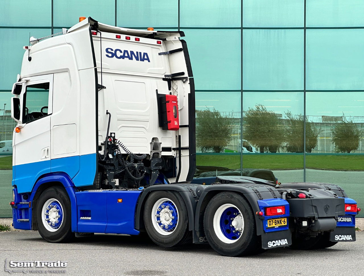Scania S450 Full AIR Retarder 2X Tanks Only 659.000 KM Super Condition - Tracteur routier: photos 3 Scania S450 Full AIR Retarder 2X Tanks Only 659.000 KM Super Condition - Tracteur routier: photos 3