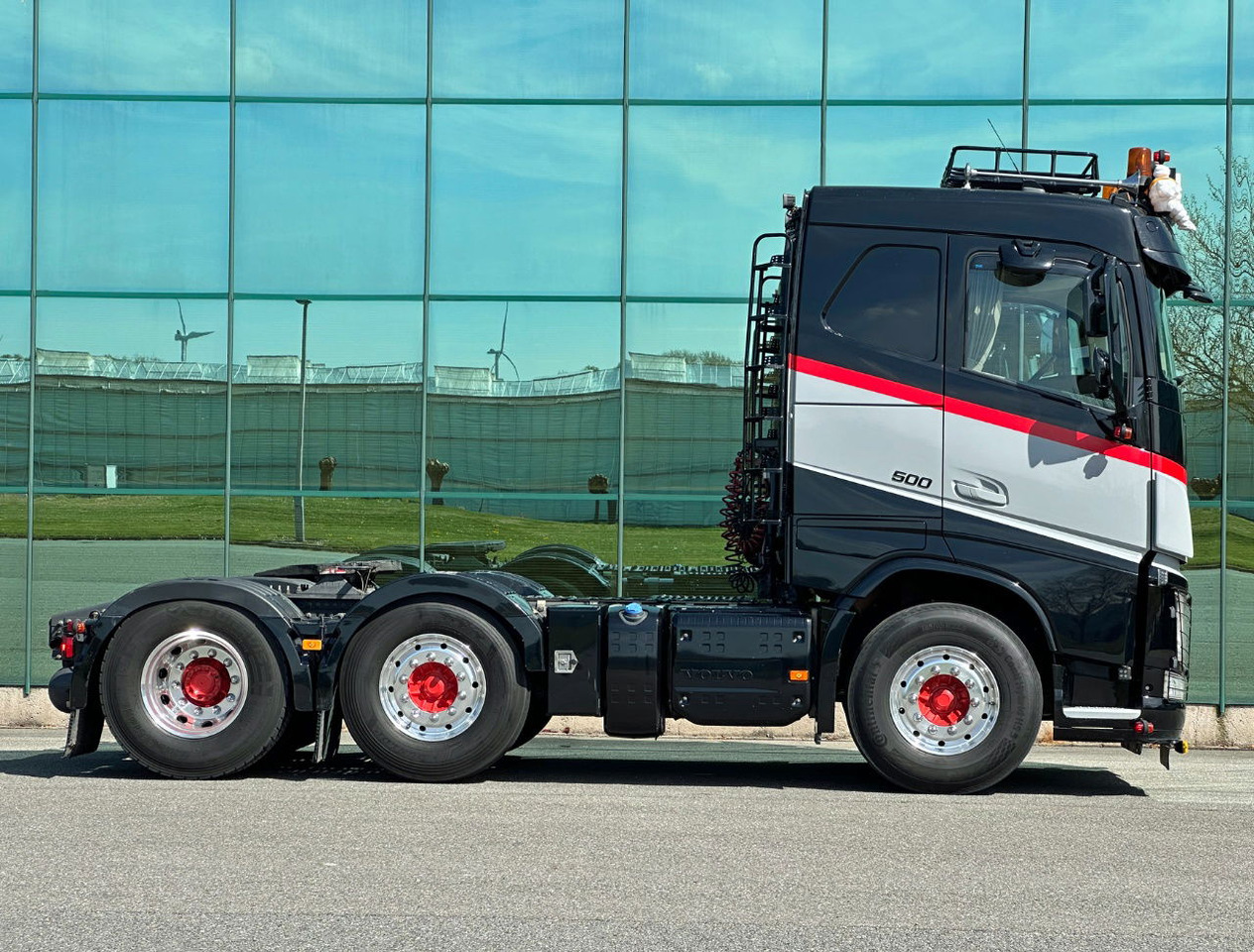 Volvo FH 6X2 LOW Roof 579.000 KM Special Interior Super Condition NEW APK - TUV - Tracteur routier: photos 5 Volvo FH 6X2 LOW Roof 579.000 KM Special Interior Super Condition NEW APK - TUV - Tracteur routier: photos 5
