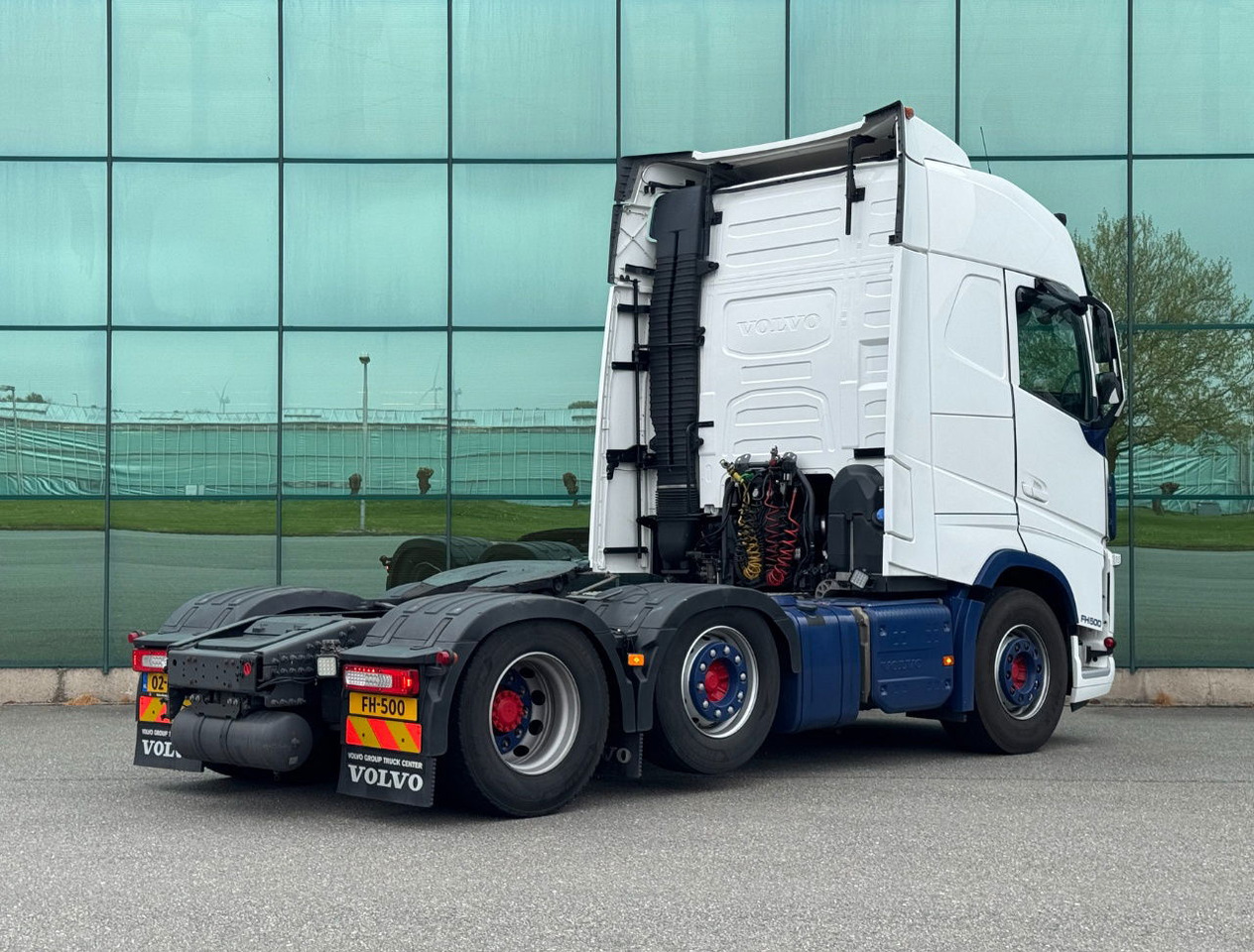 Volvo FH Globetrotter 6X2 701.000 KM Super Condition NL Truck - Tracteur routier: photos 4 Volvo FH Globetrotter 6X2 701.000 KM Super Condition NL Truck - Tracteur routier: photos 4