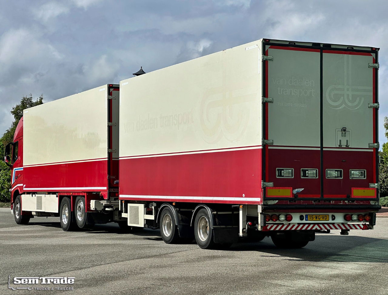 Volvo FH 500 I-Park Cool VAN Beurden Isolated Boxes Tail Lift TRS CoolING TOP Condition Holland-Combi - Camion frigorifique: photos 3 Volvo FH 500 I-Park Cool VAN Beurden Isolated Boxes Tail Lift TRS CoolING TOP Condition Holland-Combi - Camion frigorifique: photos 3
